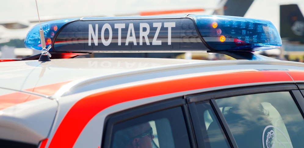 Ein psychisch kranker Mann trat nach einem Buben, nachdem dieser nicht sofort ausgewichen war. 