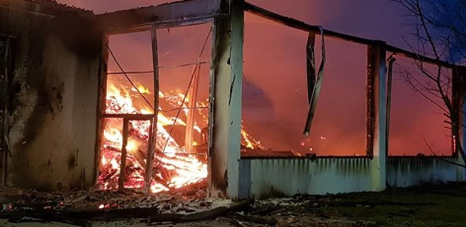 Fernheizwerk in Poysbrunn komplett niedergebrannt