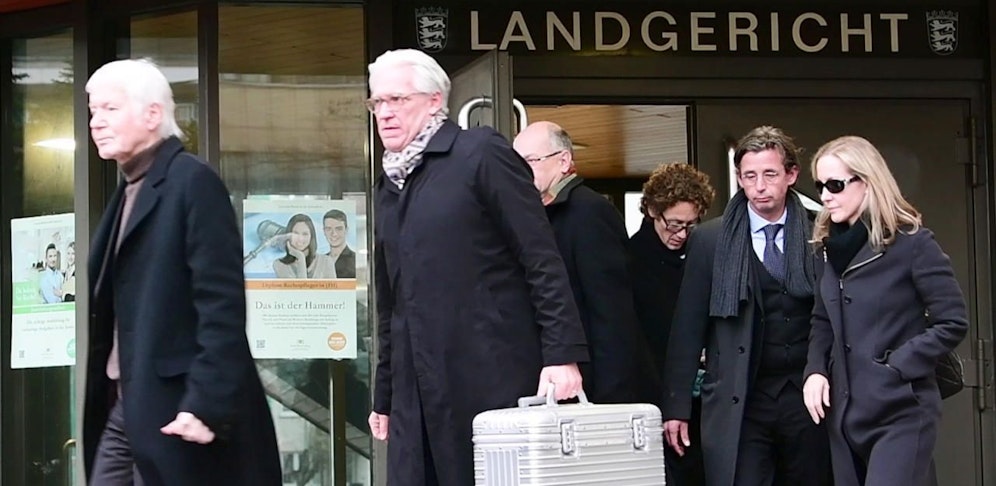 Der ehemalige Drogerie-Magnat Anton Schlecker (l.) mit seinen Kindern (r.) im November 2017