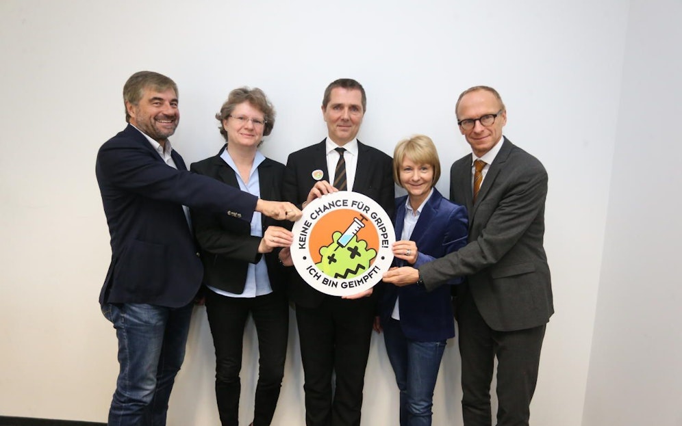 "Wien ist gut auf Grippewelle vorbereitet": v.l.n.r.: Peter Voitl (Ärztekammer Wien), Ursula Karnthaler (MA15), Michael Binder (KAV), Barbara Hörnlein (WGKK) und Christoph Wenisch (Kaiser Franz-Josef-Spital)