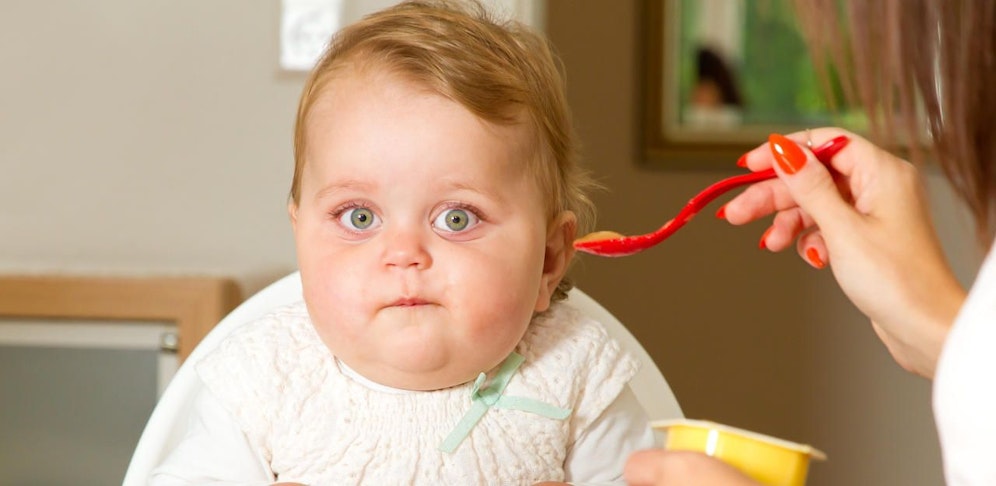 Da machen sogar Babies große Augen: Geburtsurkunde sollen in Zukunft bequem aus dem Netz heraus nach Hause bestellt werden können.