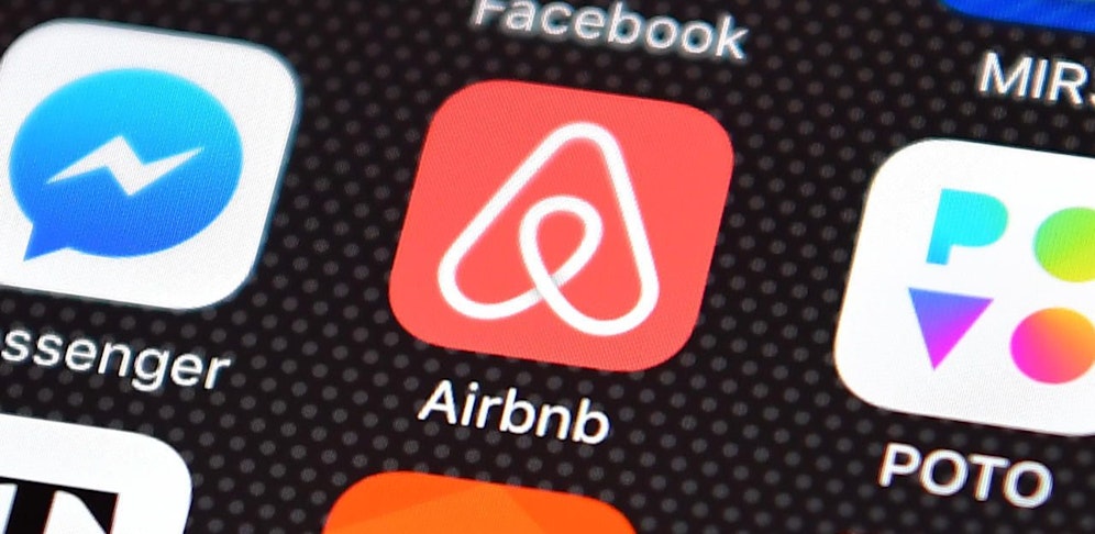 Betrüger suchen sich reale, aber korrupte Hosts. (Symbolbild)