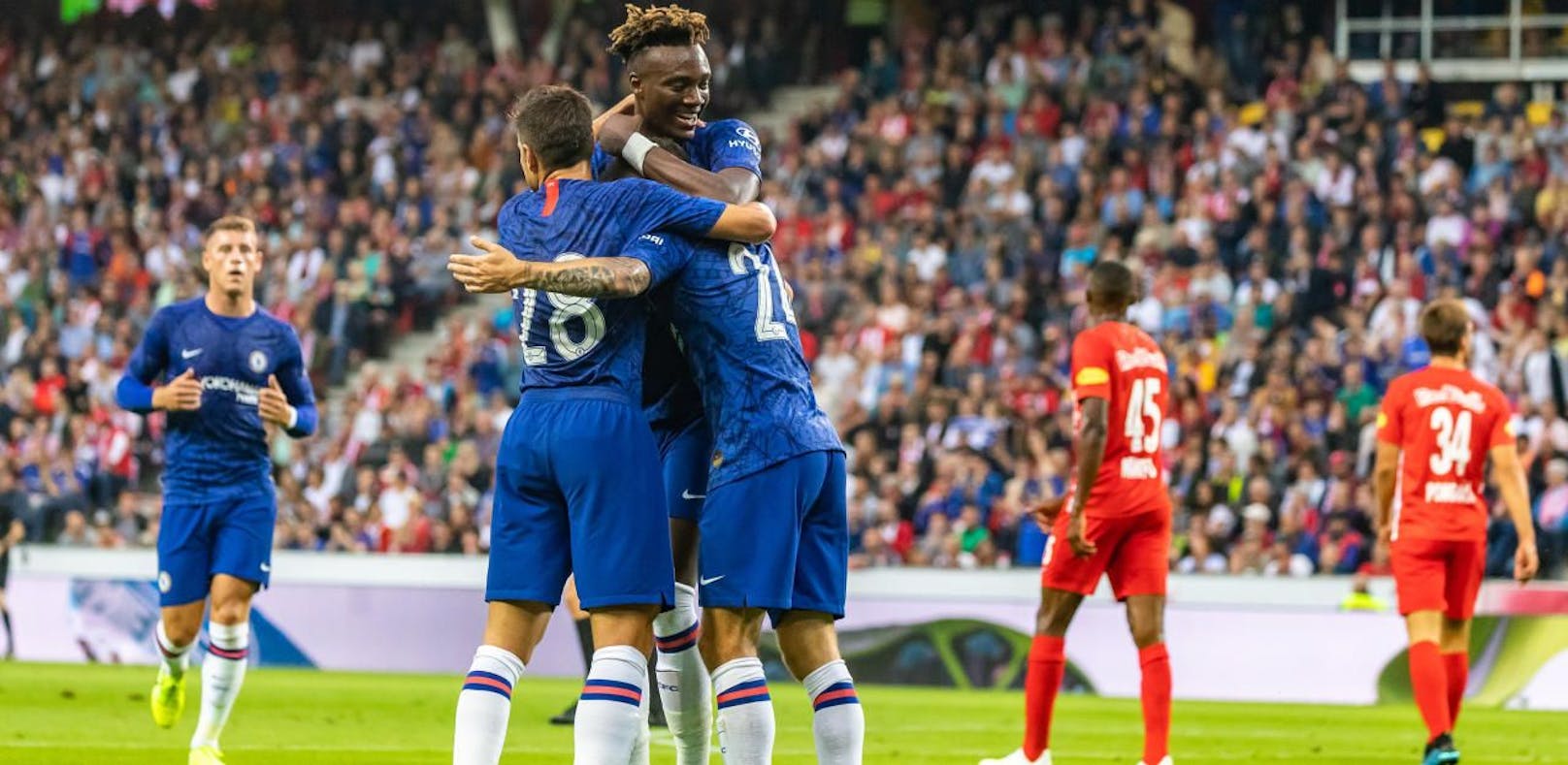 Chelsea jubelt vor 28.000 Fans in Salzburg