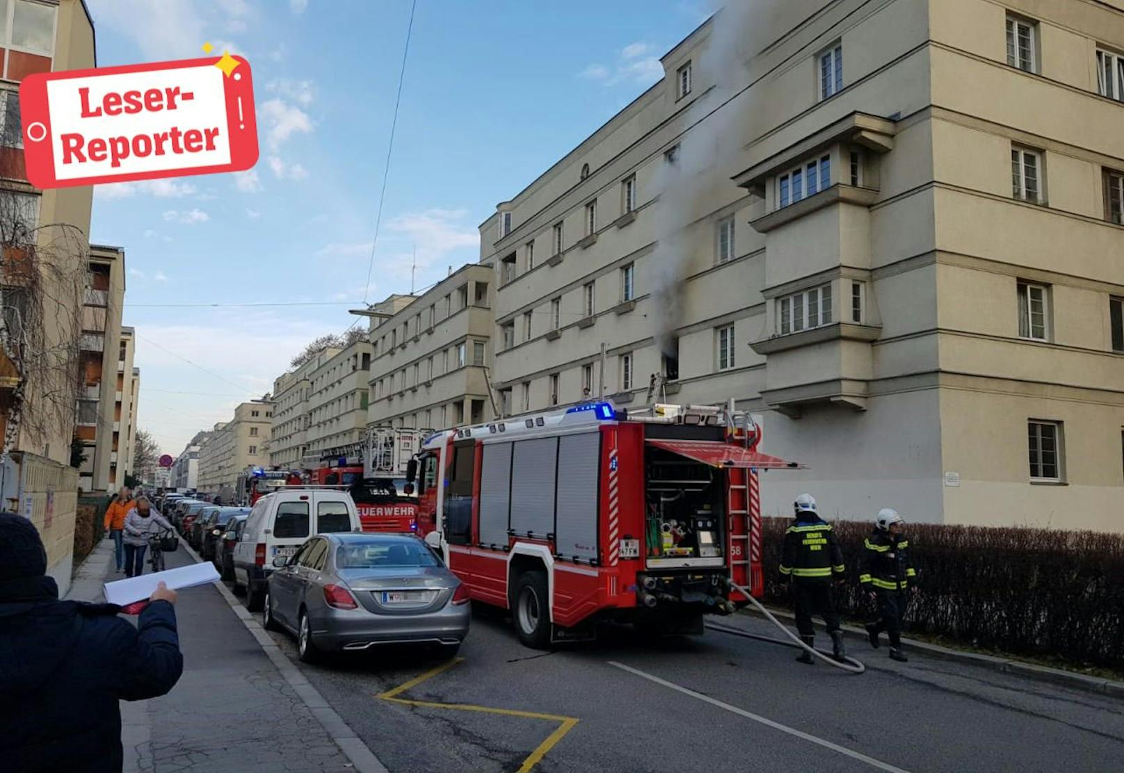 Feuerwehr-Einsatz im Karl-Seitz-Hof in der Voltagasse.