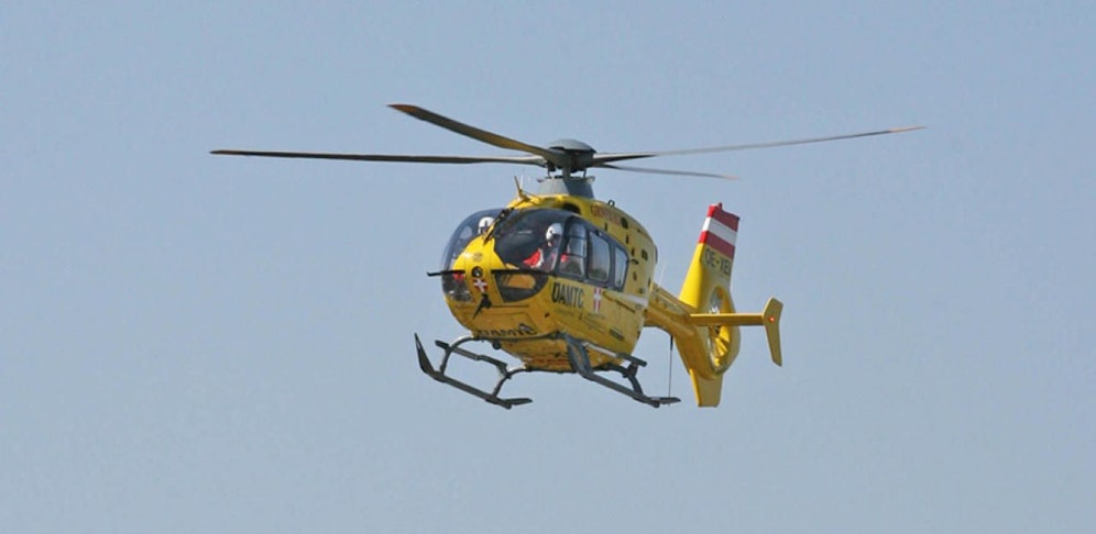 Der Bub wurde mit dem Hubschrauber in das Krankenhaus gebracht (Symbolbild)