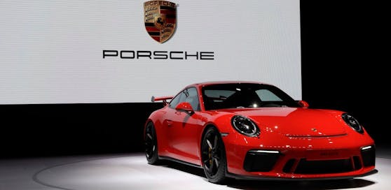 Razzia bei Porsche und Audi wegen Betrugsverdacht.