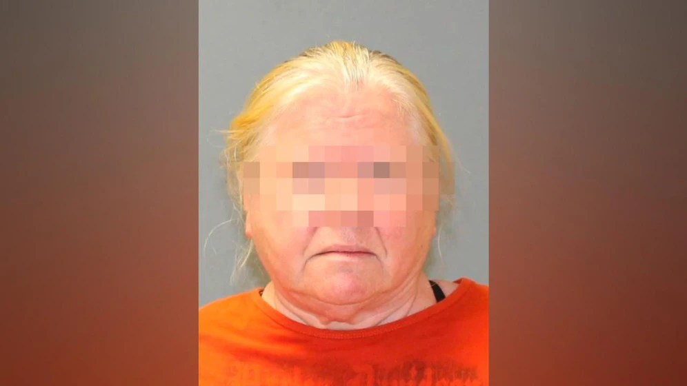 Auf Donna R. (65) wartet eine Anklage wegen Tierquälerei in mehr als einhundert Fällen.