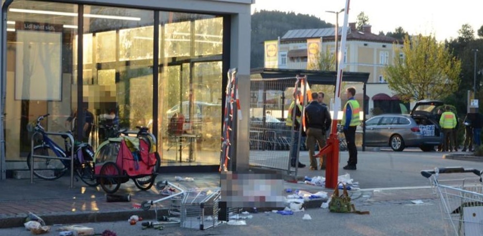 Vor dieser Filiale einer Supermarktkette passierte die Tat.