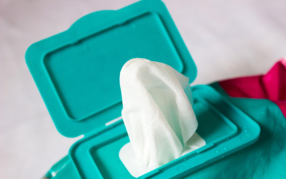 Die AK testete in OÖ 15 verschiedene Feuchttücher.