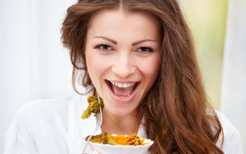Laut Experten die günstigere und wirksamere Anti-Aging-Alternative: Intervallfasten.