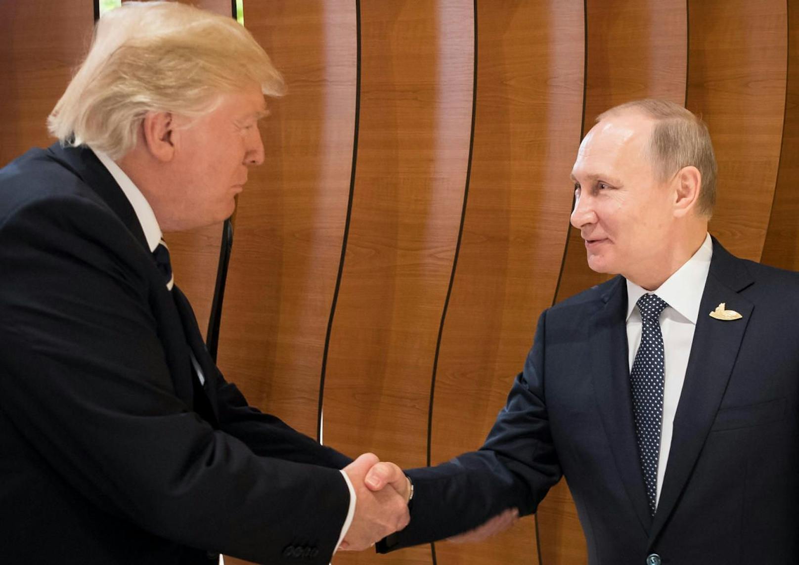 Der Handschlag der beiden Präsidenten.