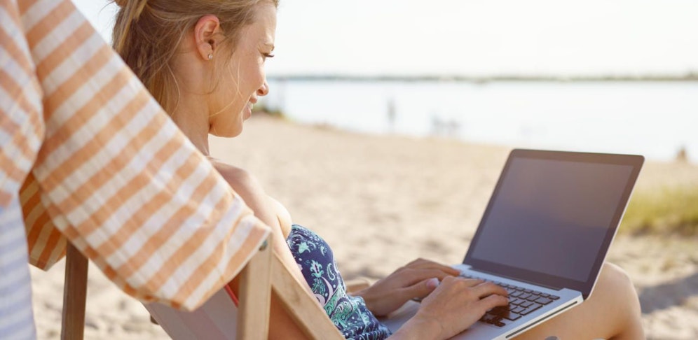 Emails am Strand? Für viele Österreicher selbstverständlich.