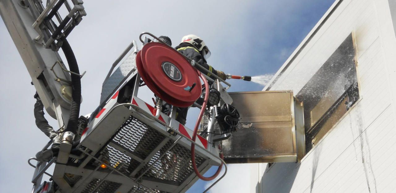 Heute.at - Sojatoaster löst Riesen-Feuerwehreinsatz aus