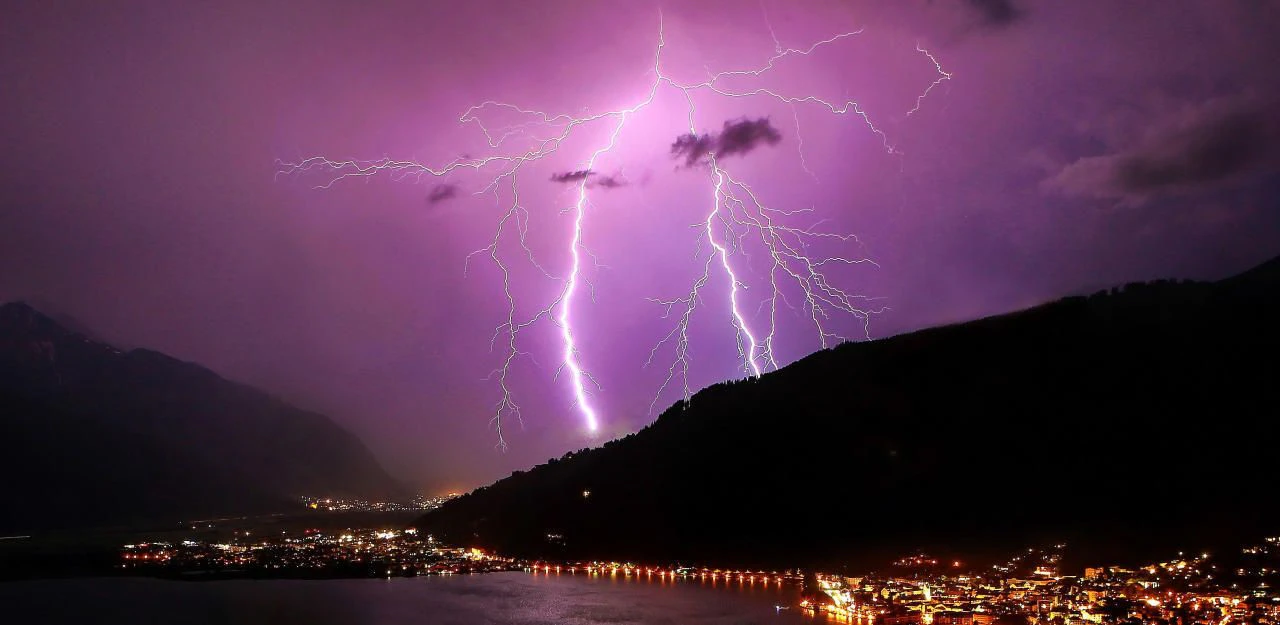 1 Million Blitze donnerten im Sommer vom Himmel - News | heute.at