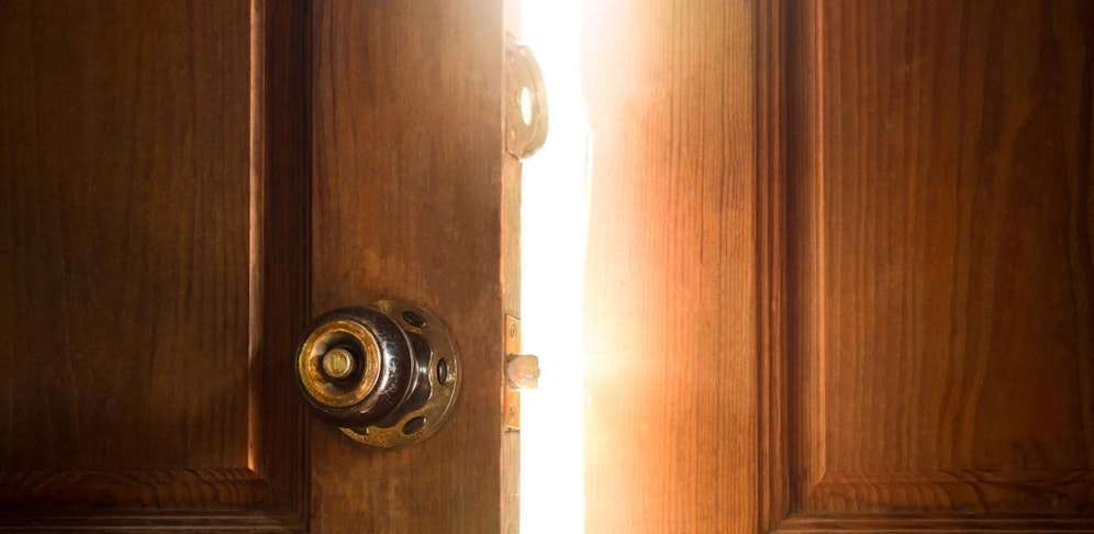 Die Tür war in der Früh offen. 