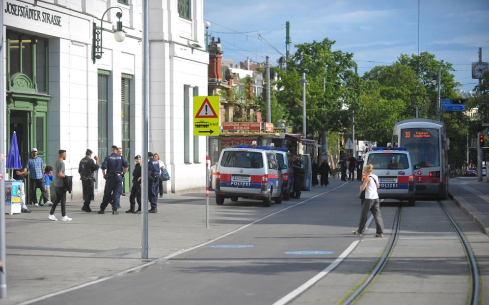 Von der U6 führte die Flucht des Dealers bis zum Richard Wagner Platz.
