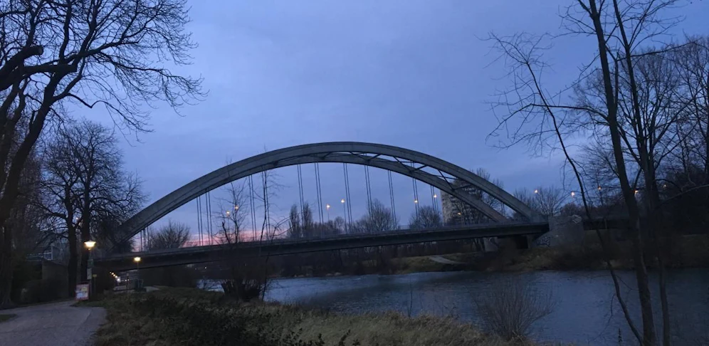 Traisenufer St. Pölten - heute wird es wieder warm.