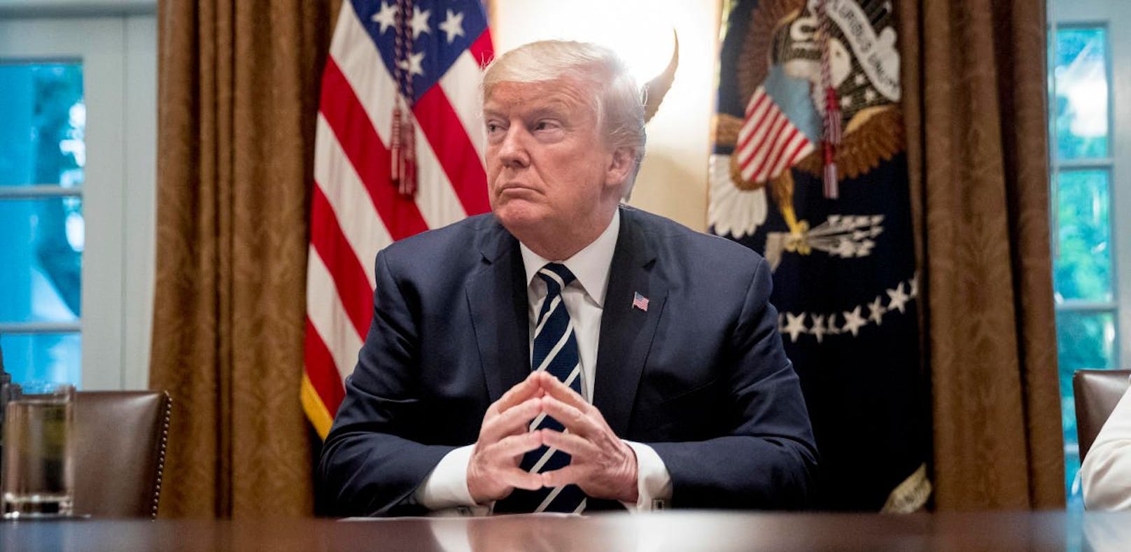 Er habe sich bei der Pressekonferenz nur versprochen, sagte US-Präsident Donald Trump vor einer Kabinettssitzung am Dienstag im Weißen Haus.