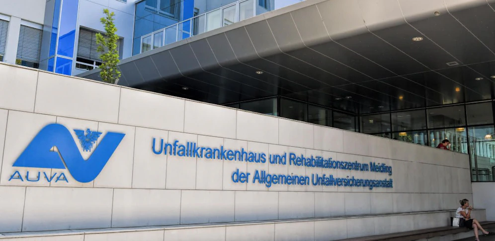 Das Unfallopfer wurde stundenlang im UKH Meidling operiert.