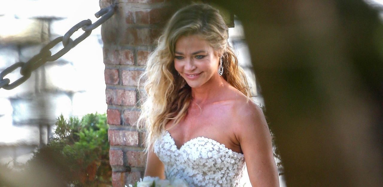 Heute.at - Denise Richards und Aaron Phypers haben geheiratet