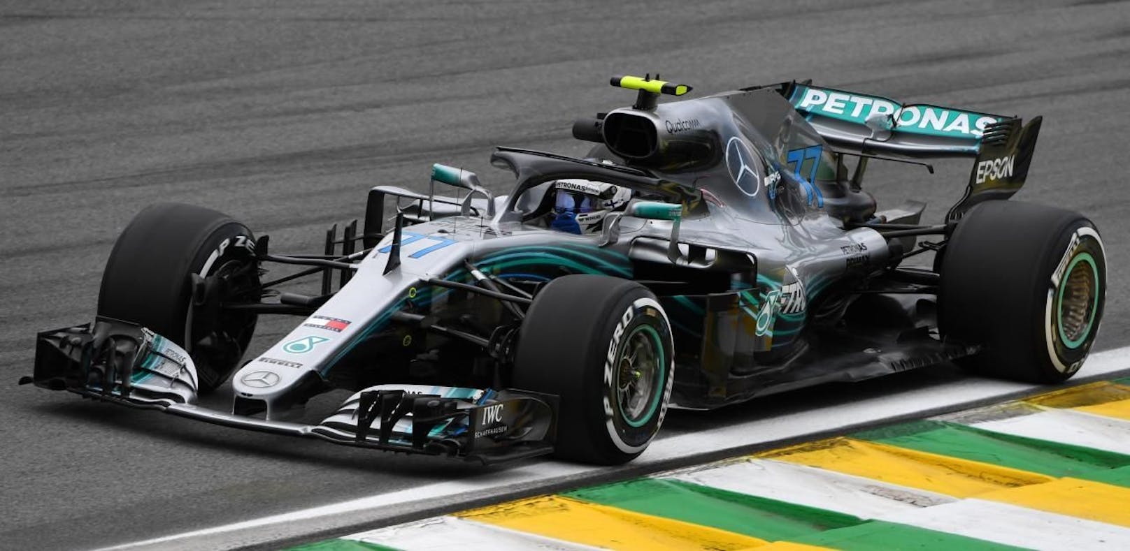 Formel-1-Auftakt: Bottas stiehlt Hamilton die Show