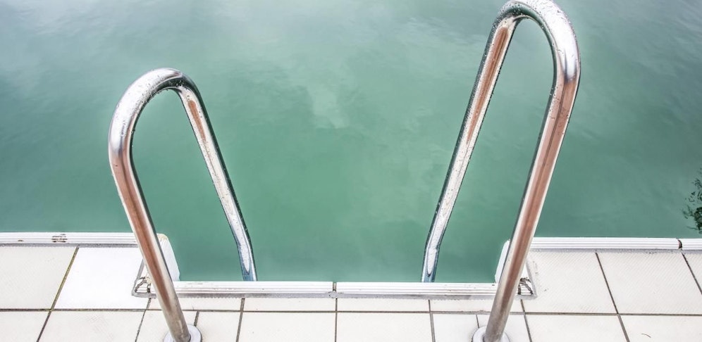 Der Mann erlitt im Becken einen medizinischen Notfall.