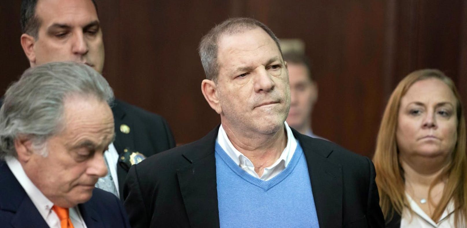 Harvey Weinstein wird der Prozess in New York gemacht, links neben ihm sein Anwalt Benjamin Brafman.