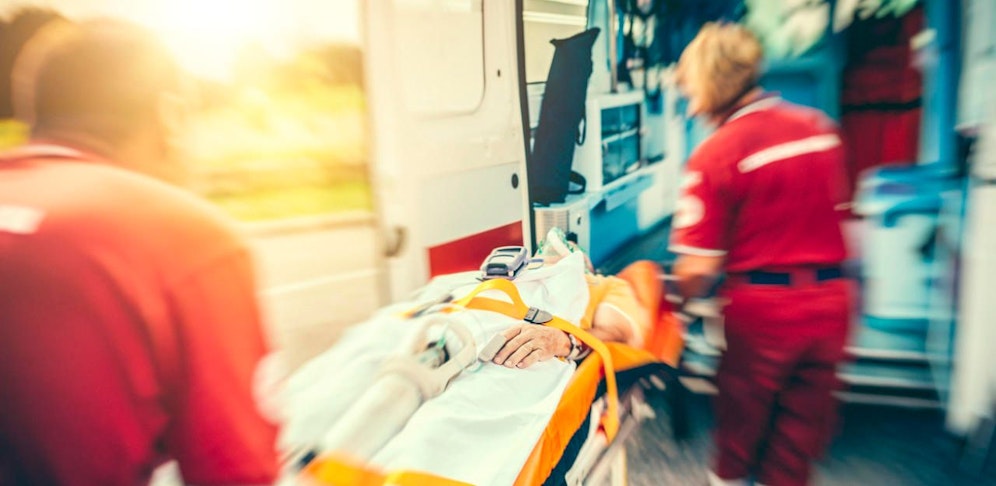 (Symbolfoto): Durch das rasche Einschreiten einer Streifenpolizistin konnte der 66-Jährige gerettet werden.