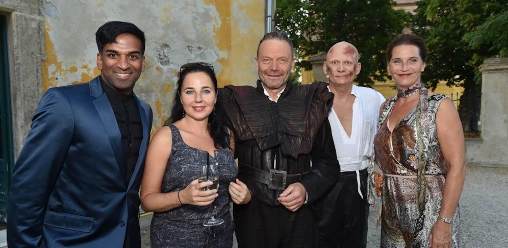 Rames Nair, Nadja Maleh, Alexander Strobele (Macbeth), Oliver Baier (Rosse), Maya Hakvoort
