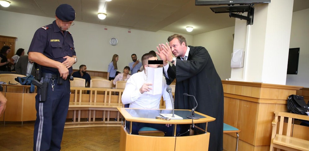 Nenad K. mit Anwalt Wolm 