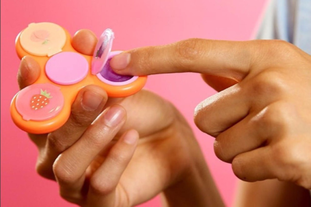 Fidget Spinner wird zu Lipgloss. (Foto: Glamspin) 