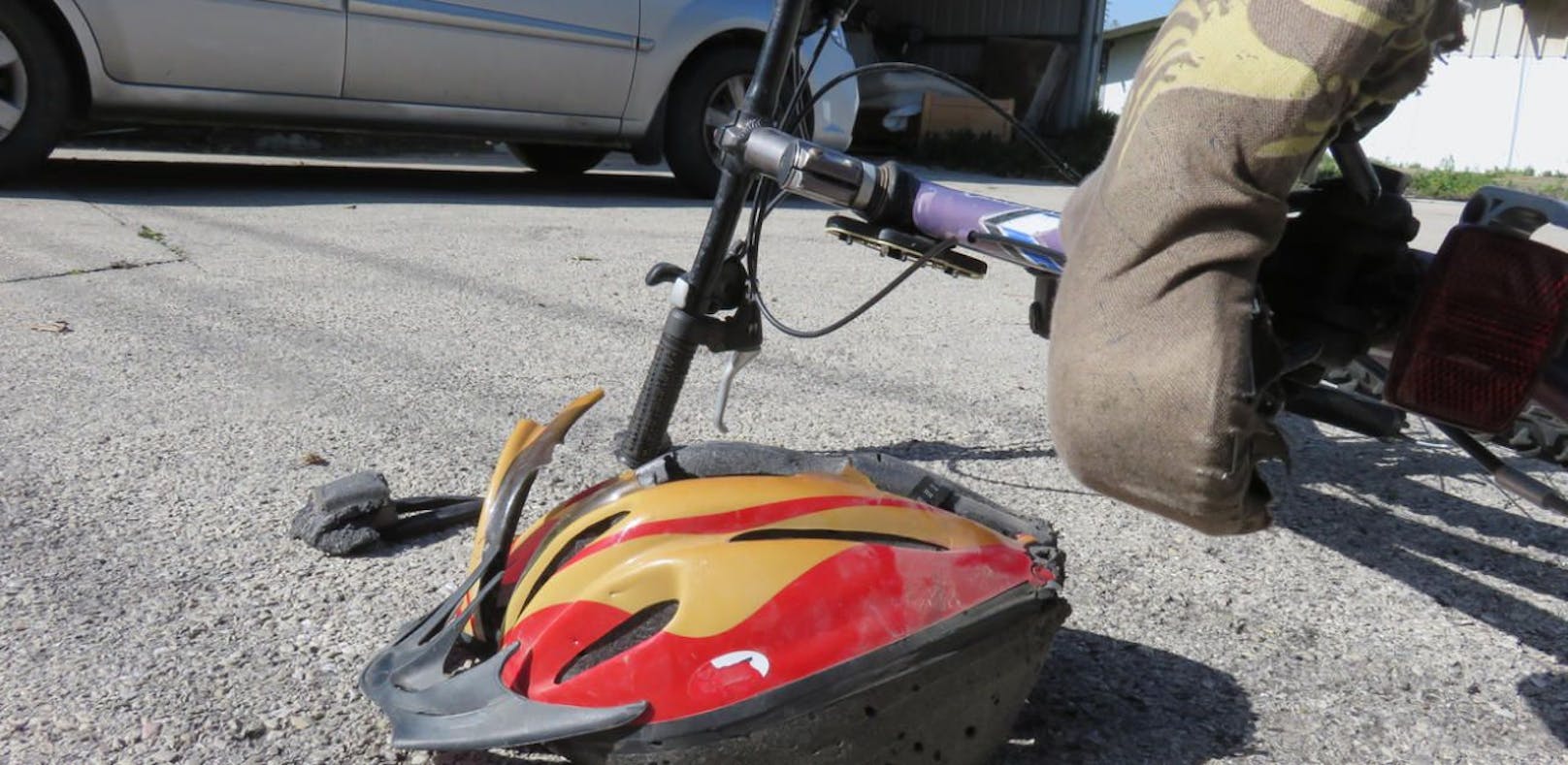 10-jähriger Radler von hinten niedergestoßen