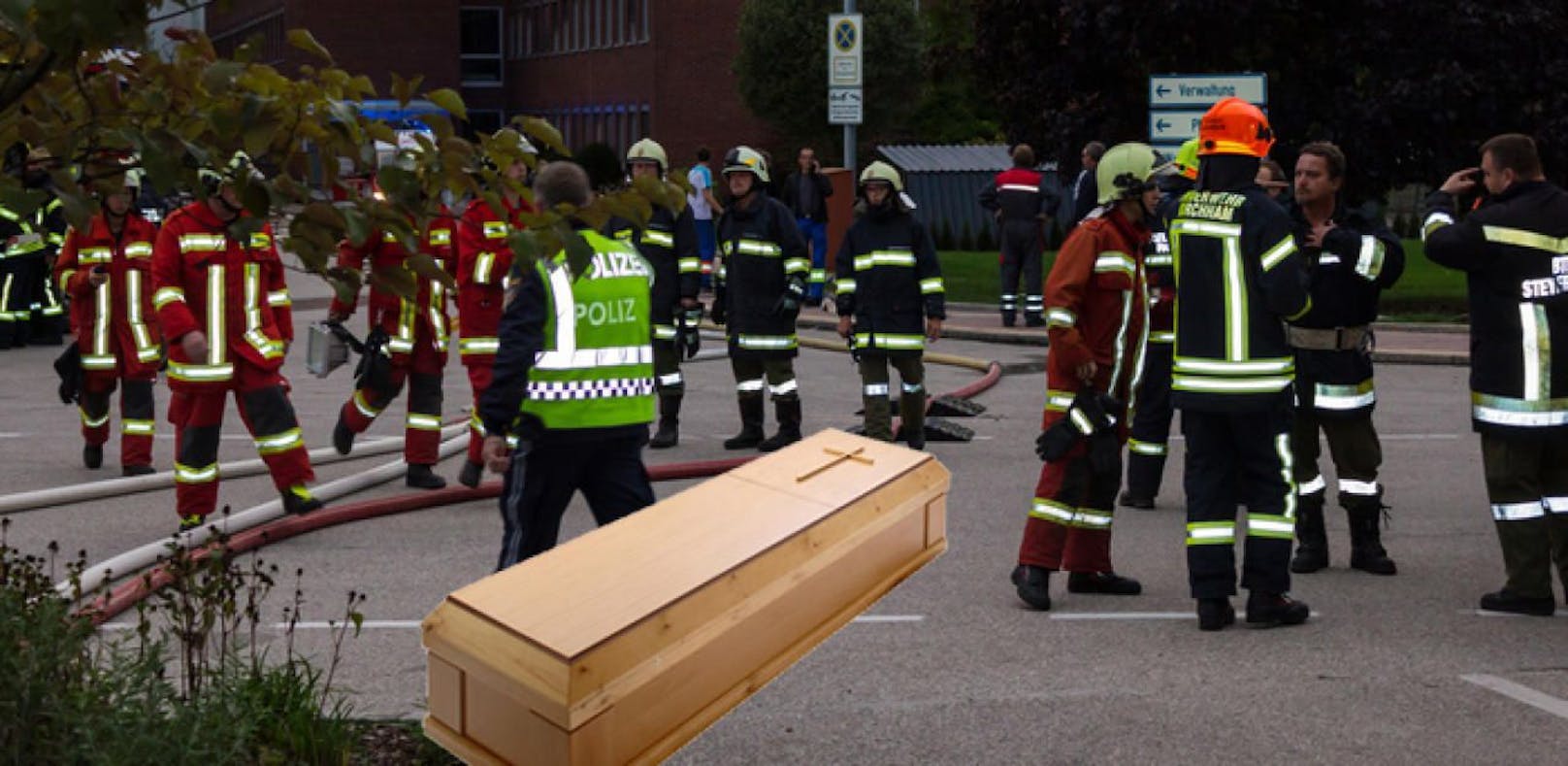 Kurz vor Begräbnis: Sarg mit Leiche brannte