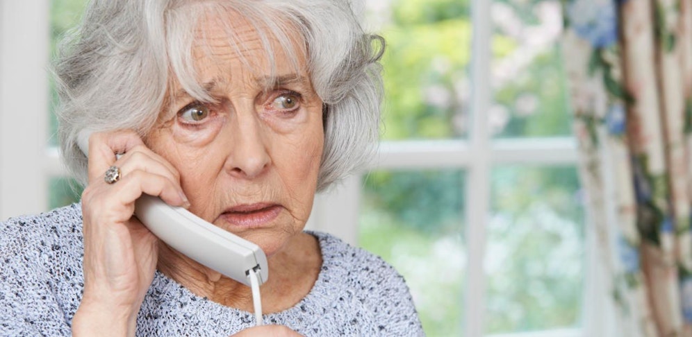 Ein Trickbetrüger gab sich als Polizist aus, wollte 80.000 Euro von einer Oberösterreicherin.