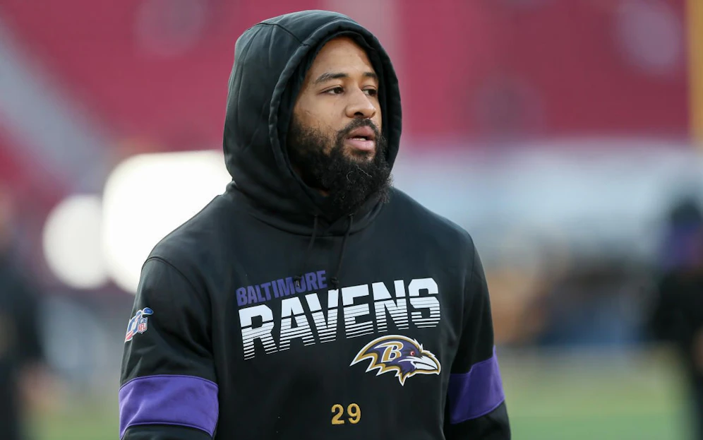 NFL-Star Earl Thomas wurde von seiner Frau mit einer Waffe bedroht. 