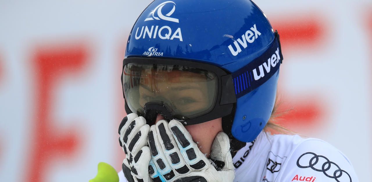 Heute.at - ÖSV-Star mit kaputtem Knie im Flugzeug