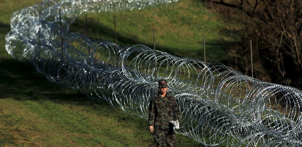 Auf der Balkanroute seien dieses Jahr bereits 80 Menschen ums Leben gekommen: Die Grenze zwischen Slovenien und Kroatien.