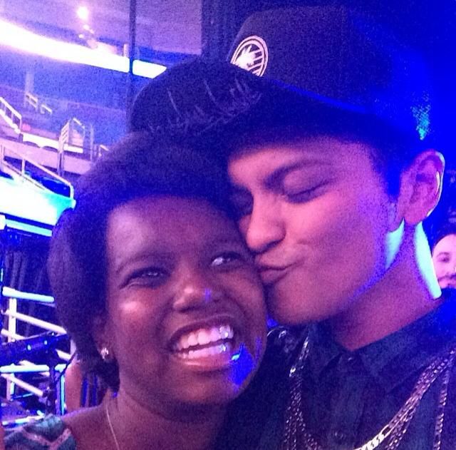 Heute.at - Bruno Mars rettete diesem Mädchen das Leben