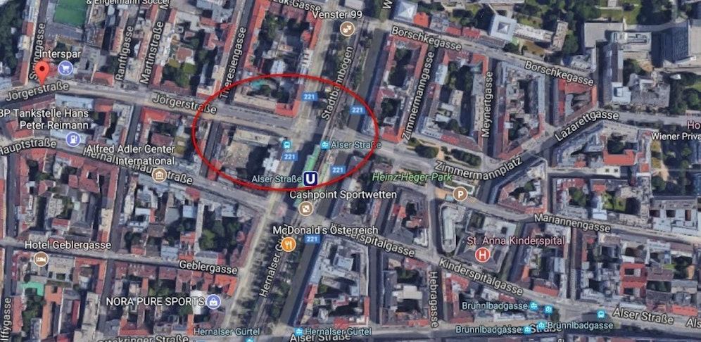 Eine 27-jährige Fußgängerin wurde von der 18er-Bim erfasst.