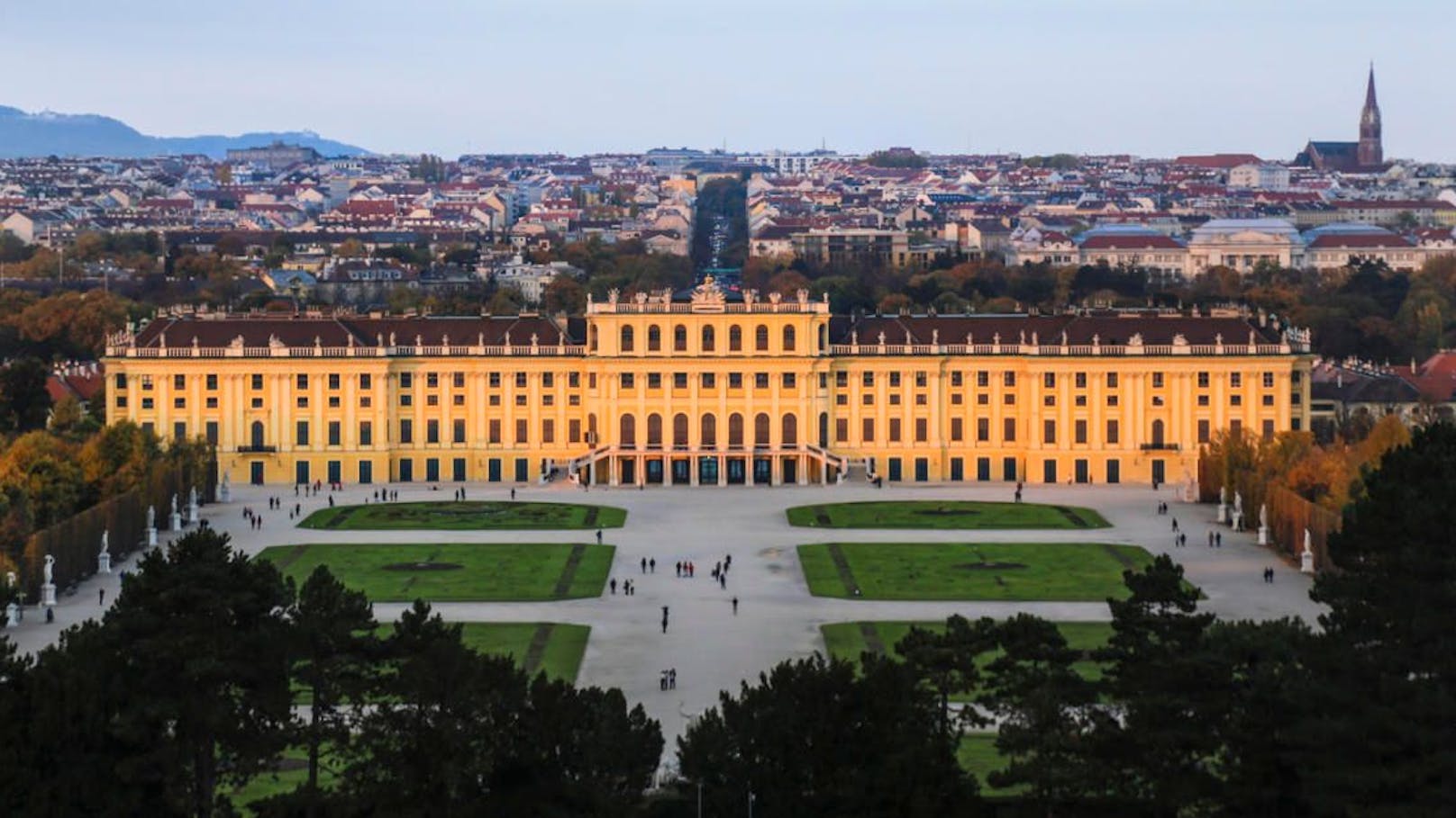 WienTourismus bietet jetzt Schönbrunn zum Kauf an