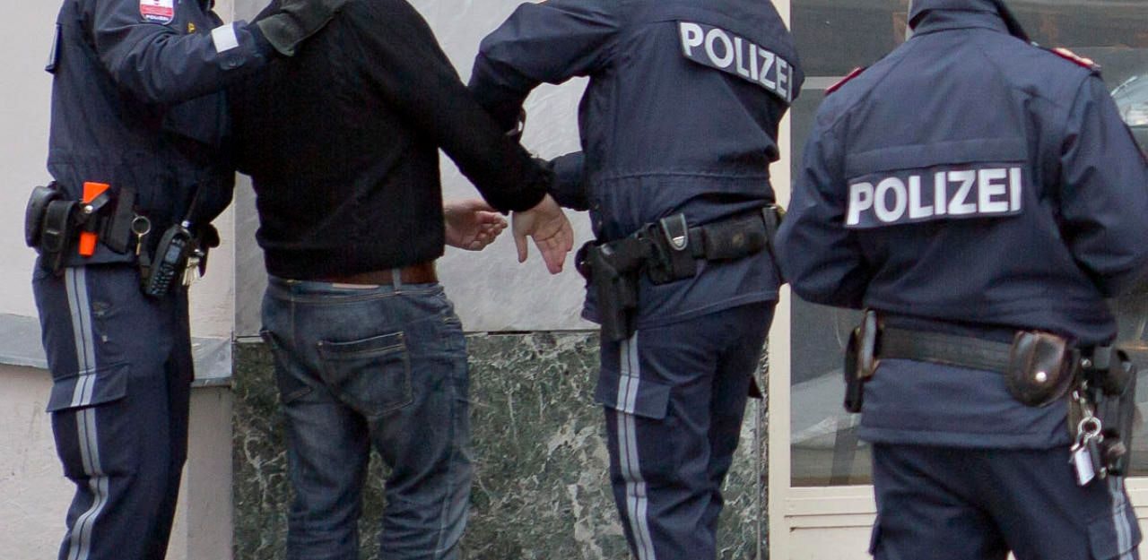 Heute.at - Polizei sprengt Drogenring – Boss ist 26 Jahre alt