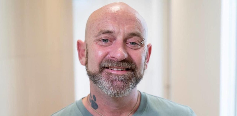 Spender Damien Rule-Neal hat seit 1999 HIV, ist aber nicht ansteckend.