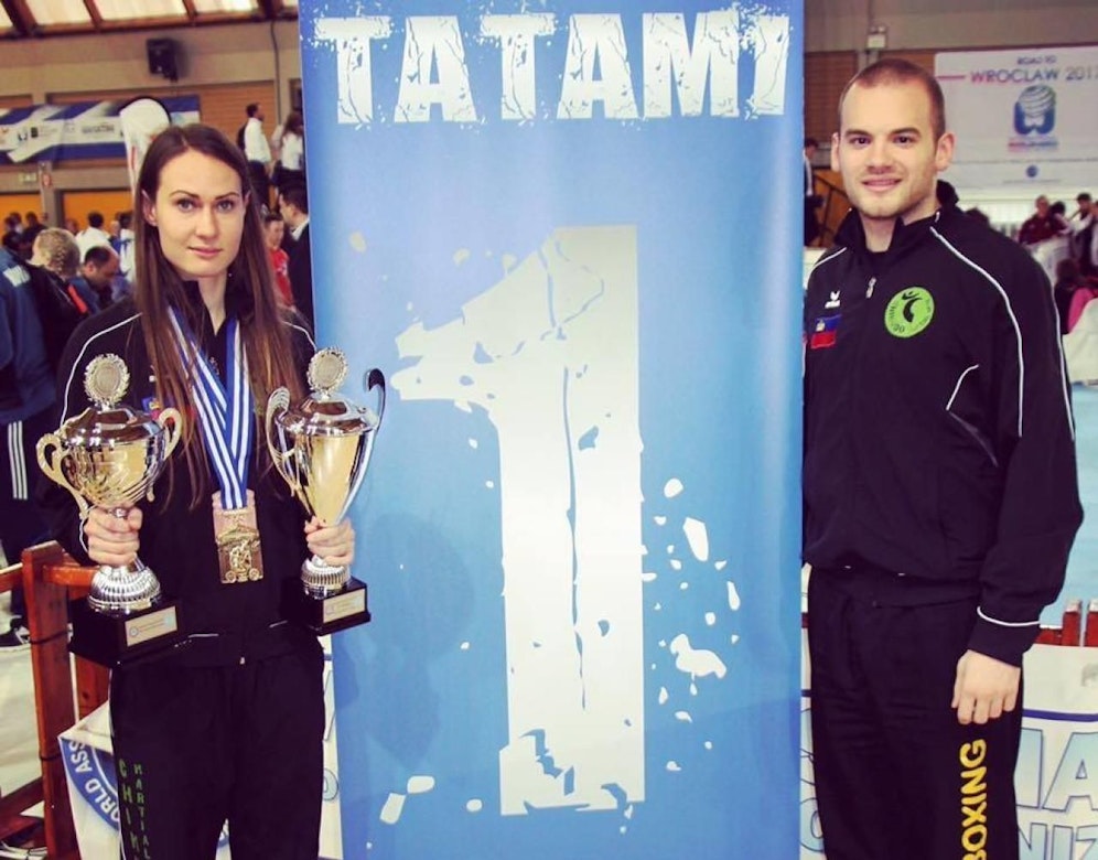 Paulina Jarzmik (l.) ist fünffache Kickbox-Weltmeisterin. 