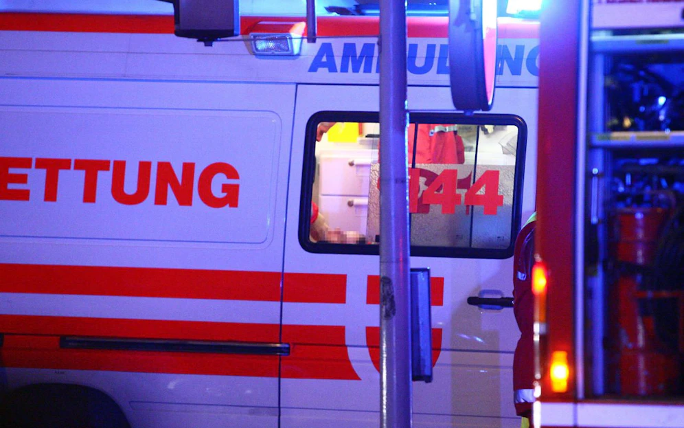 Die Frau wurde schwer verletzt ins Krankenhaus gebracht