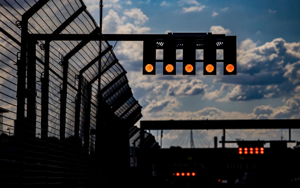 Kein Rennen beim Grand Prix von Australien. 