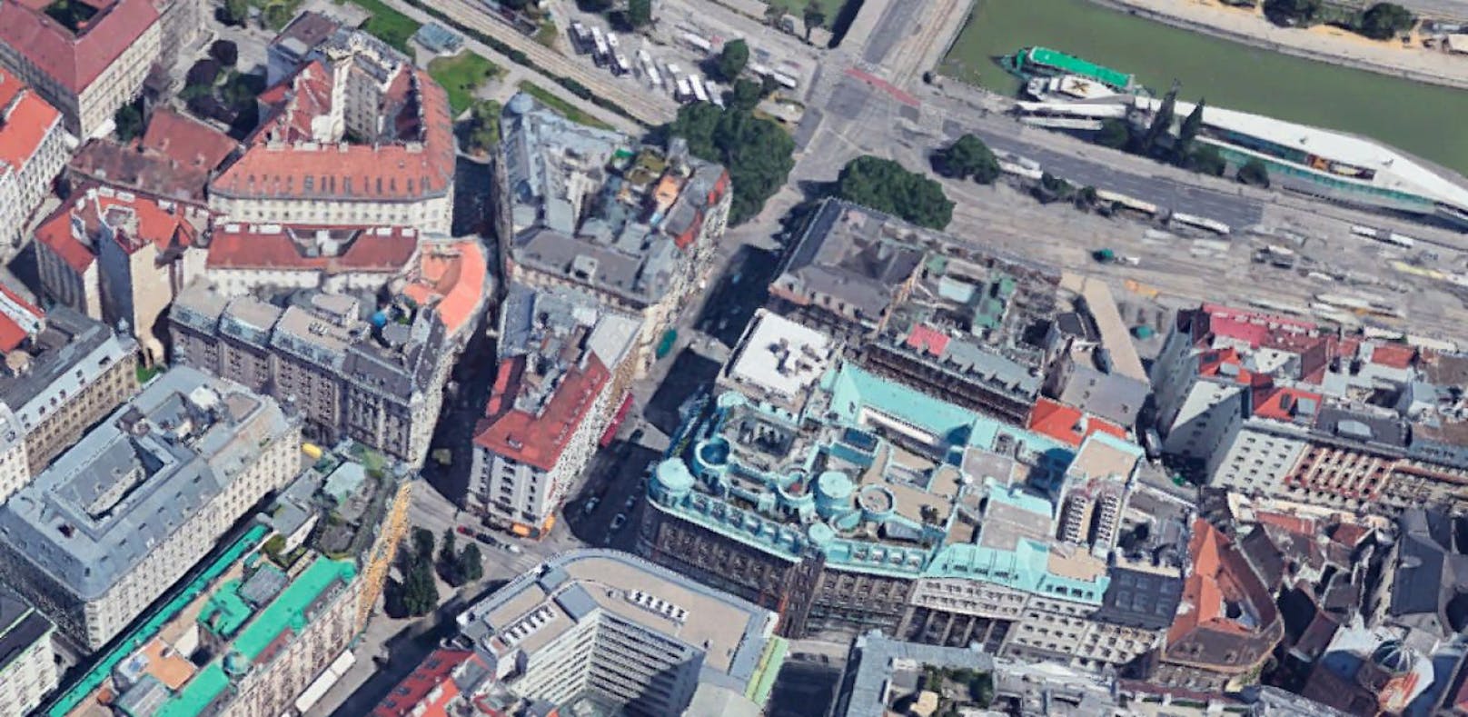 Die Rotenturmstraße in der Inneren Stadt verbindet den Stephansplatz mit dem Schwedenplatz.