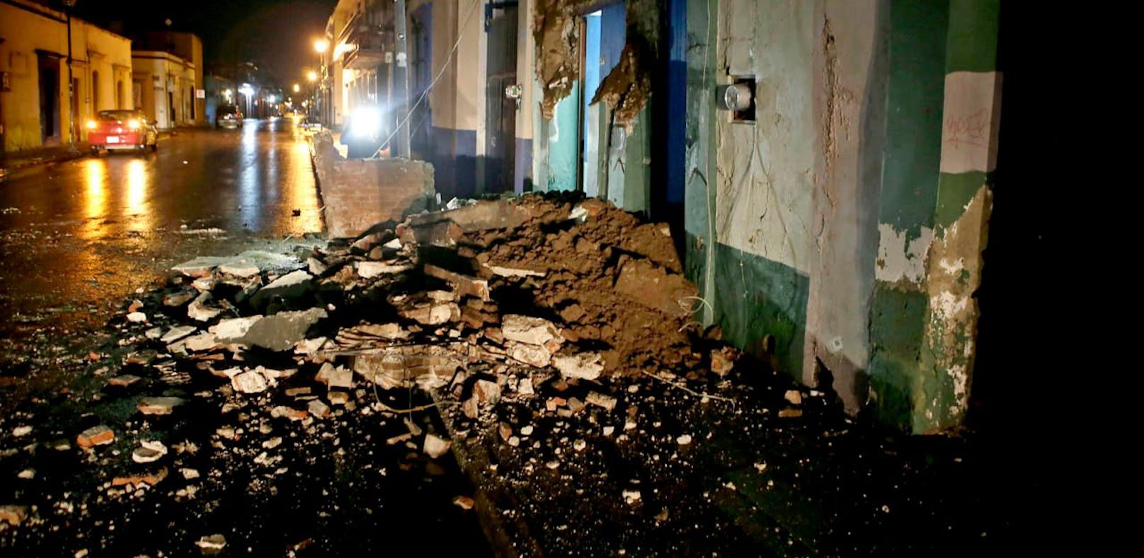 Mehr als 60 Tote nach Erdbeben in Mexiko