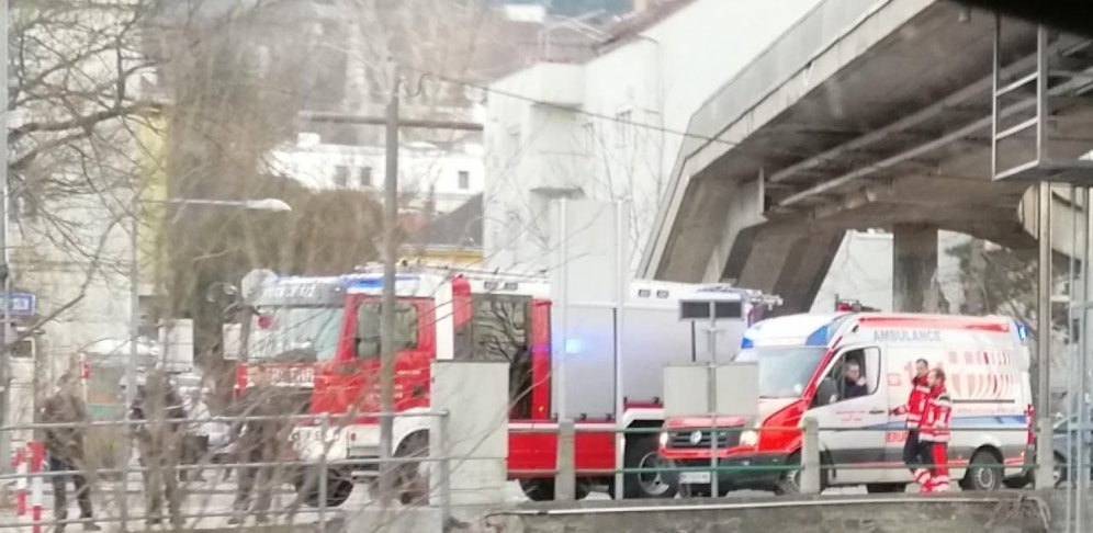 Feuerwehr, Rettung und Polizei waren im Einsatz.