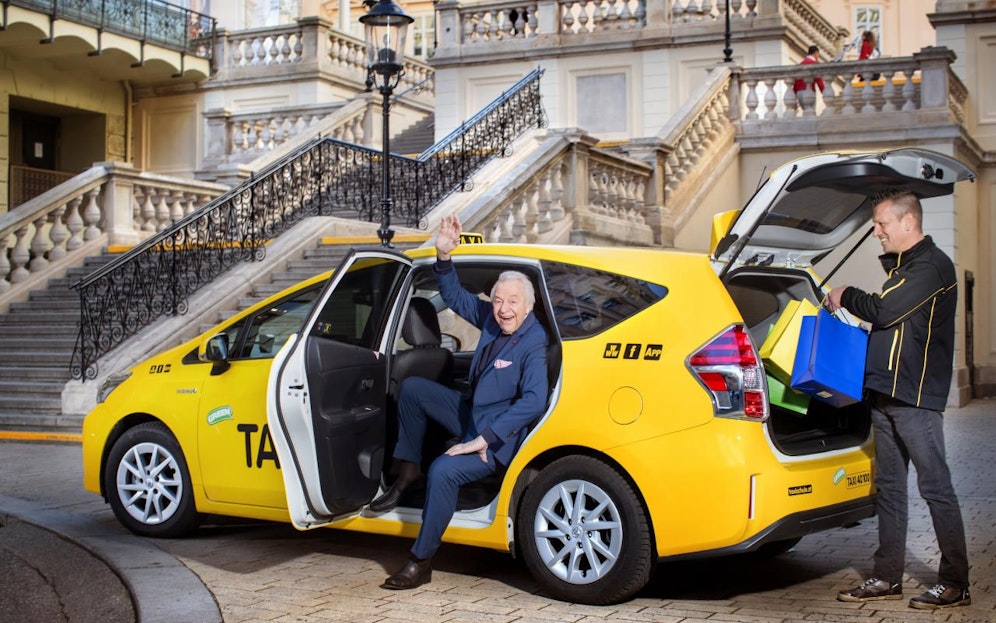 Harald Serafin ist das neue Testimonial für das Seniorentaxi 