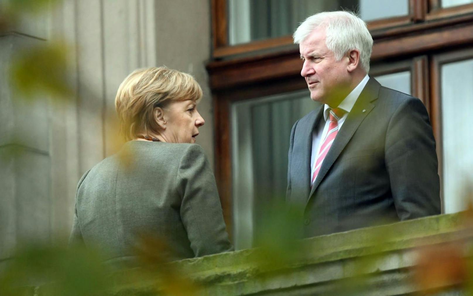 Die deutsche Bundeskanzlerin Angela Merkel (CDU) und CSU-Chef Horst Seehofer.